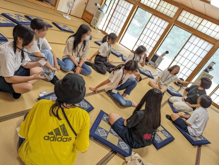 地域・教育魅力化プラットフォームの地域みらい旅（みらたび）に参加した高校生たち