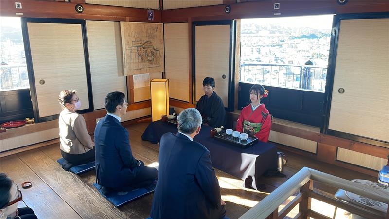 掛川城天守閣開門30周年を祝う茶会