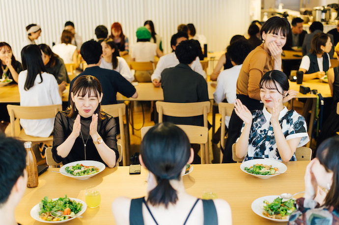 株式会社CRAZYの取り組み「CRAZYのお昼ごはん」の風景