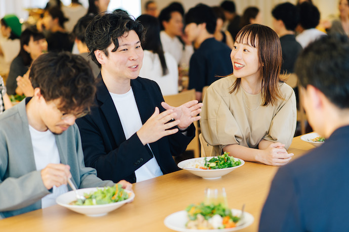 株式会社CRAZYの取り組み「CRAZYのお昼ごはん」の風景