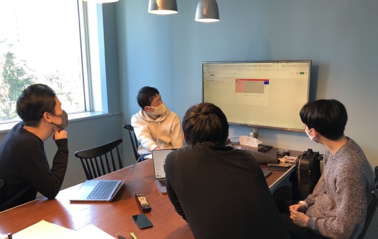 株式会社favyのメンバーによる仕事風景