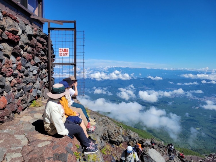 グローシップ・パートナーズ株式会社の部活（富士山登山）