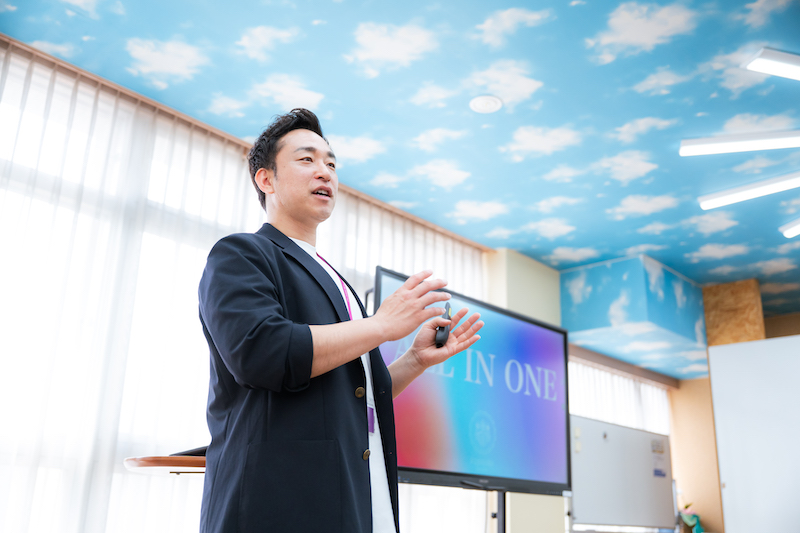 学校法人井之頭学園の説明会のようす