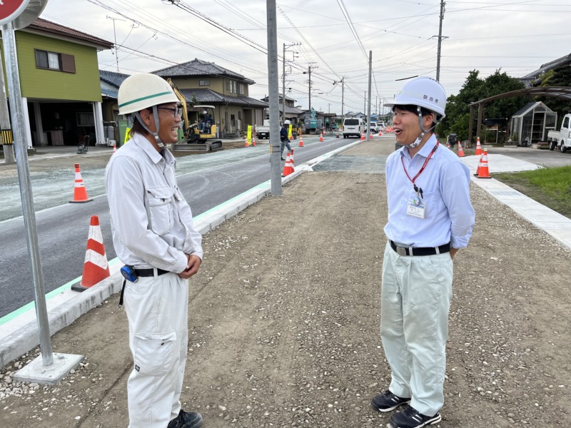 磐田市役所の土木技術職員の仕事風景