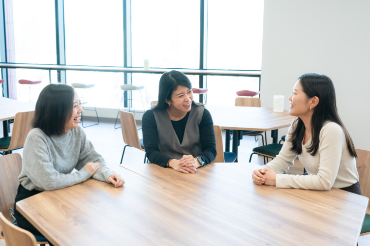 京セラみらいエンビジョン株式会社の藤本さん、梅澤さん、藤原さん