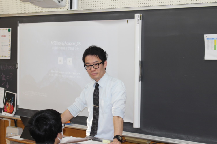 啓明学園中学校高等学校の五十嵐先生の授業風景