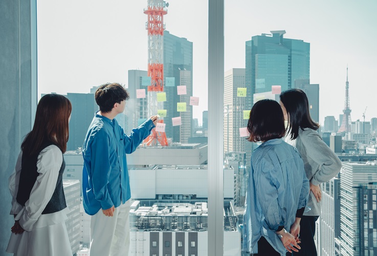 北の達人コーポレーションの社員の仕事中の様子 その3