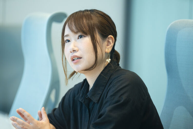 真剣な表情で話す株式会社MIXIの川原友希さん