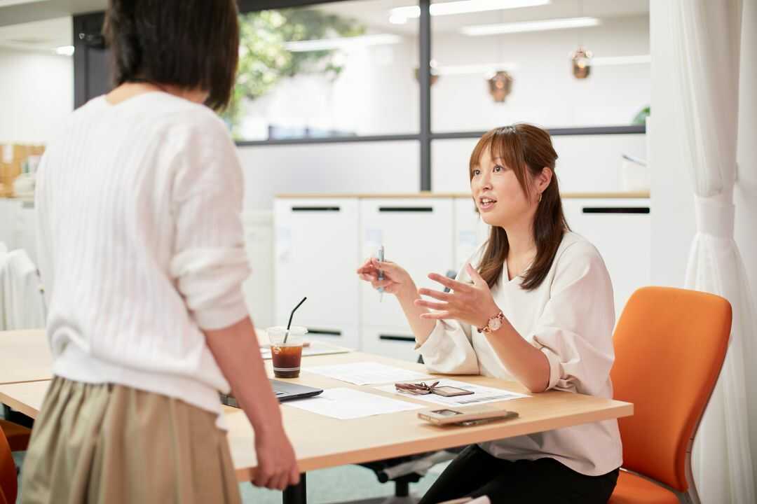 株式会社ＲＤサポートの社員が打ち合わせをしている様子