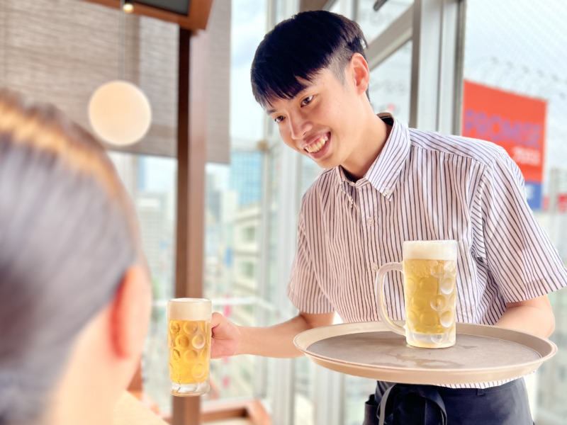 テンアライド株式会社における外国籍の社員の活躍風景