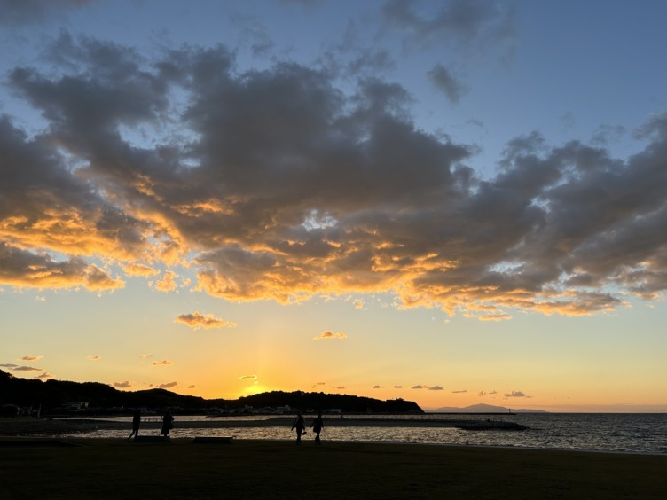 重乃さんが2拠点生活する淡路島での夕景