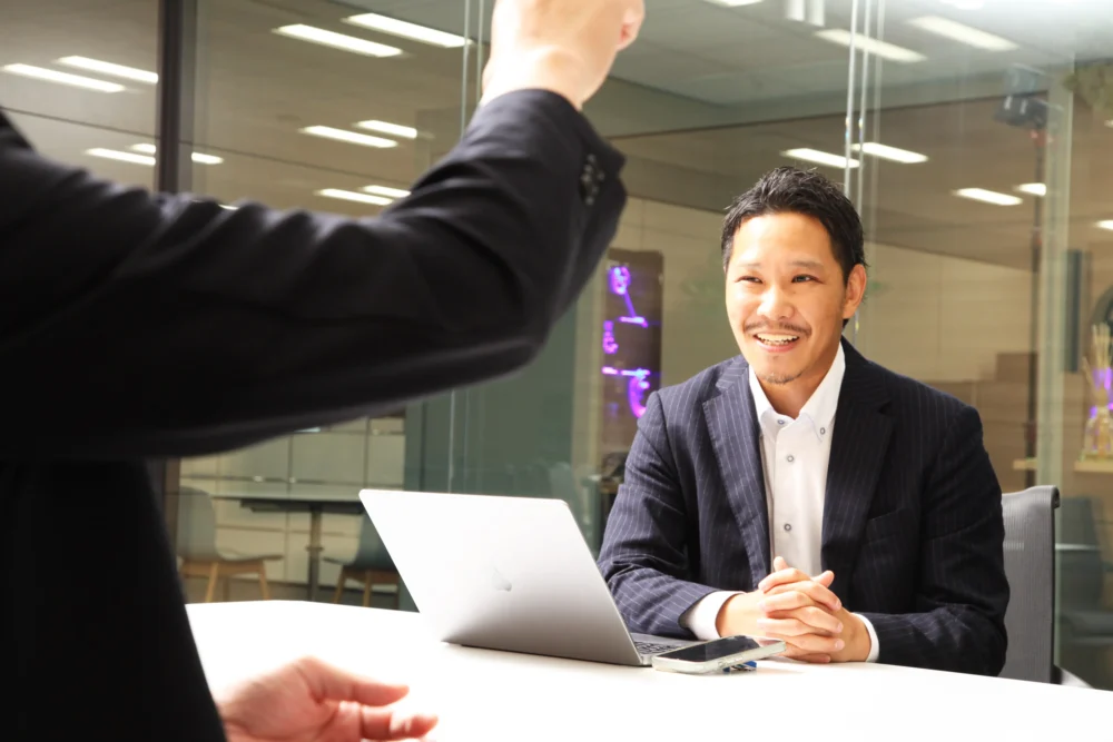 曽和利光氏がAI時代に求められる人材について話す様子